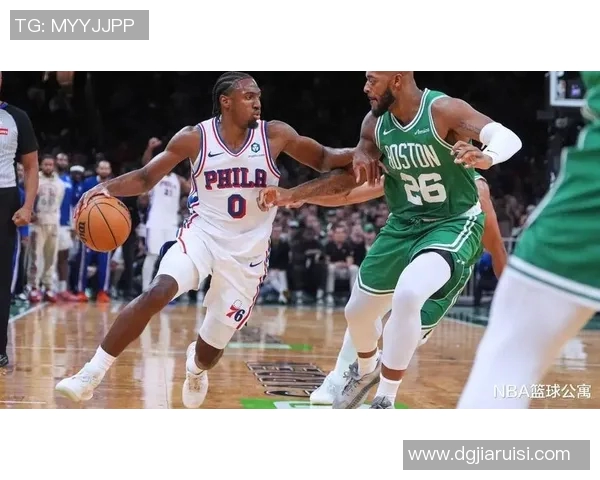 这咋防啊！马克西双撤步晃退防守命中三分