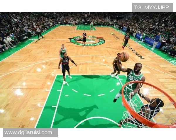 普里查德27+10霍兰德26分 凯尔特人大胜活塞 普里查德27+10霍兰德26分 凯尔特人大胜活塞