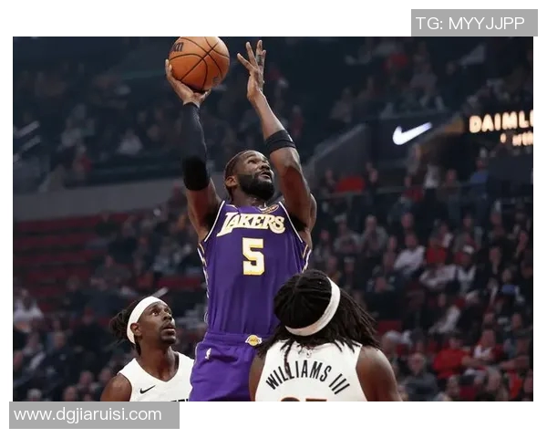 湖人VS开拓者伤病报告:东詹伤停,里夫斯单核,杨瀚森对PK艾顿 湖人VS开拓者伤病报告:东詹伤停,里夫斯单核,杨瀚森对PK艾顿