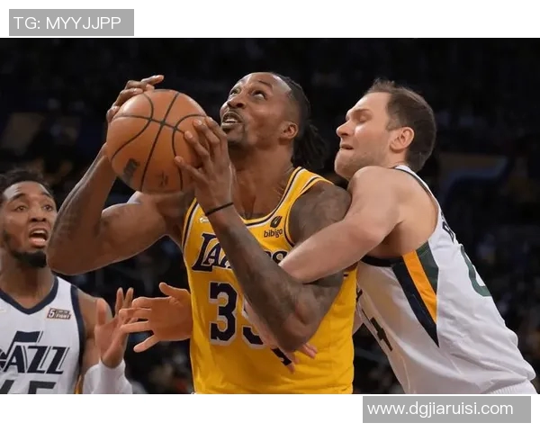 11月19日背水一战!爵士客场挑战湖人 马尔卡宁能否率队掀翻西部豪强? 11月19日背水一战!爵士客场挑战湖人 马尔卡宁能否率队掀翻西部豪强?