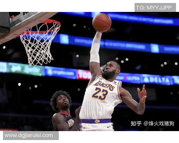 湖人客场88-103不敌快船，多名球员表现低迷，唯有詹姆斯独挑大梁