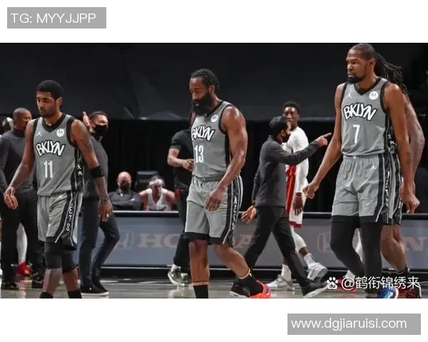 休斯顿火箭仍有争冠潜力:杜兰特与申京成关键 休斯顿火箭仍有争冠潜力:杜兰特与申京成关键