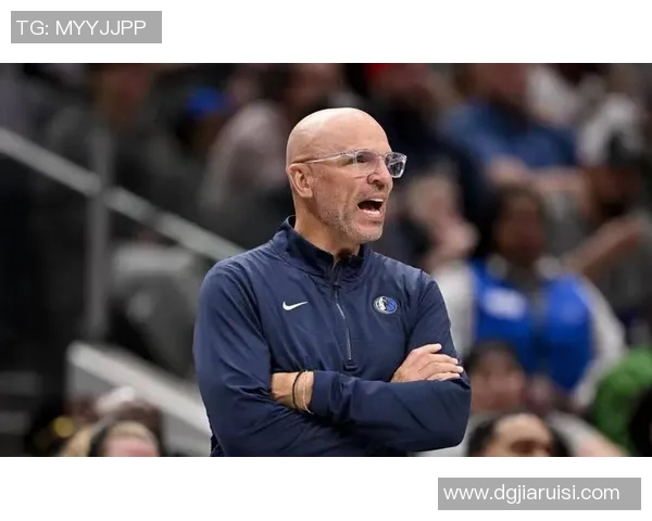 福斯特：独行侠已发球只能暂停不能挑战 基德驱逐是因为骂裁判