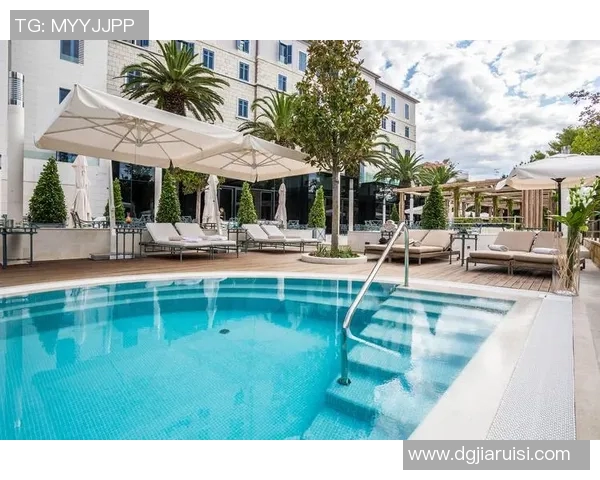 斯普利特:亨德森恢复顺利接近复出,已能身体对抗 斯普利特:亨德森恢复顺利接近复出,已能身体对抗