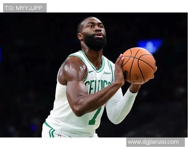 明天绿军迎战热火 杰伦·布朗&豪泽复出可以出战比赛