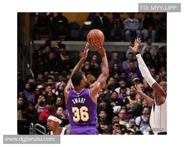 20分大胜！湖人送独行侠9连败 詹姆斯达成赛季首次+历史最老三双